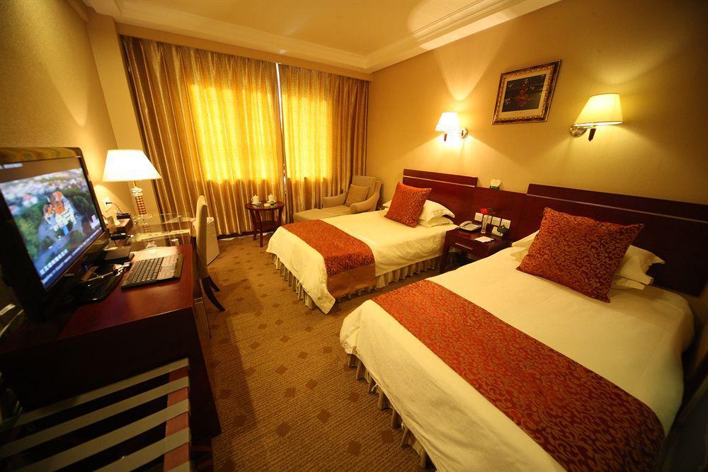 Overseas Chinese International Hotel Qingdao Luaran gambar