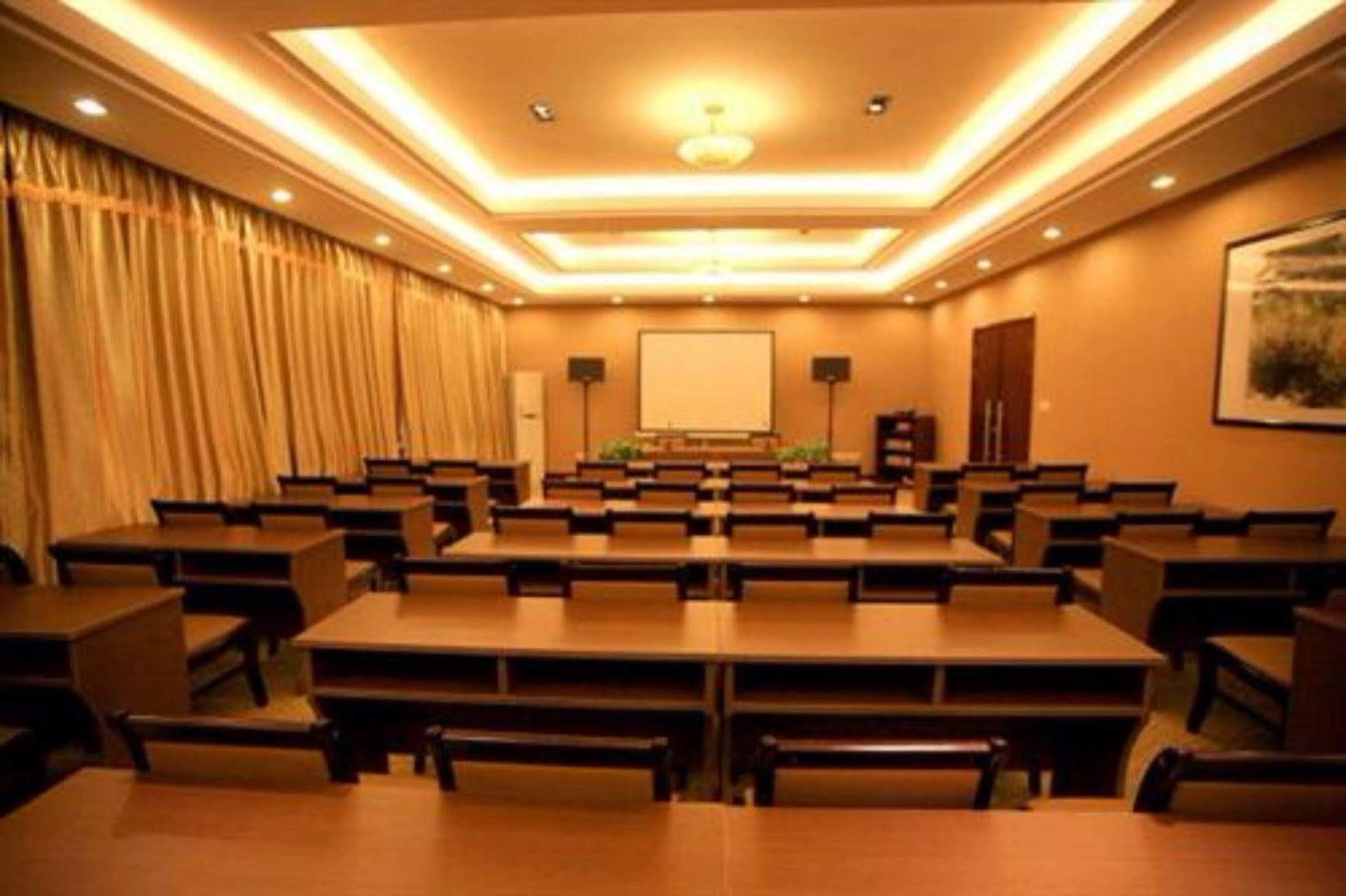 Overseas Chinese International Hotel Qingdao Luaran gambar